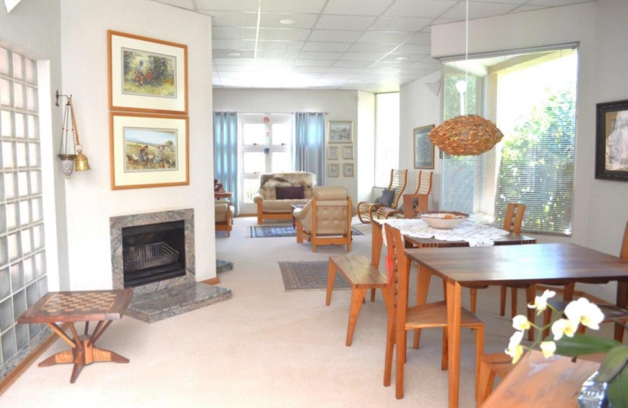 5 Bedroom Property for Sale in Wilkoppies North West